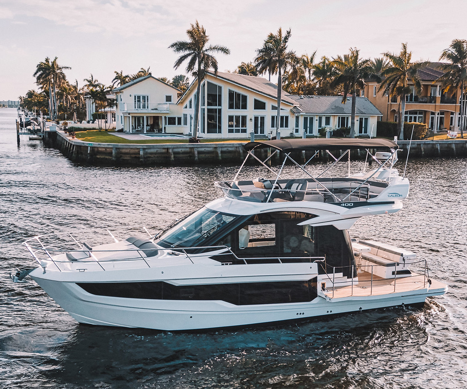 Beach Mode Galeon 400FLY