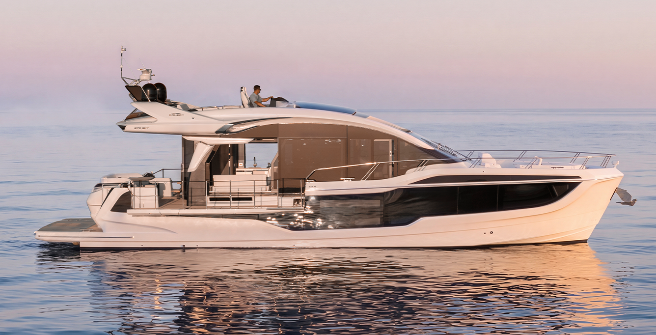 570 SKY starboard view on the water