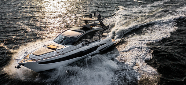 Galeon 700SKY on the water