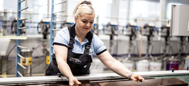 Lady working at the Galeon plant