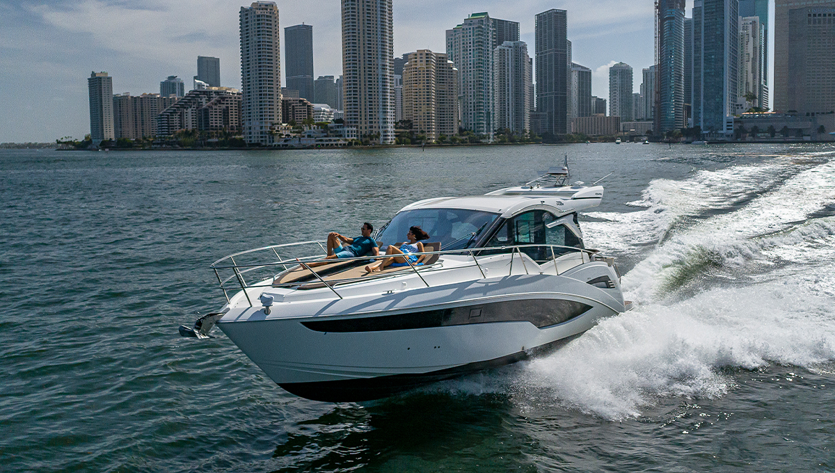 Galeon 425 HTS