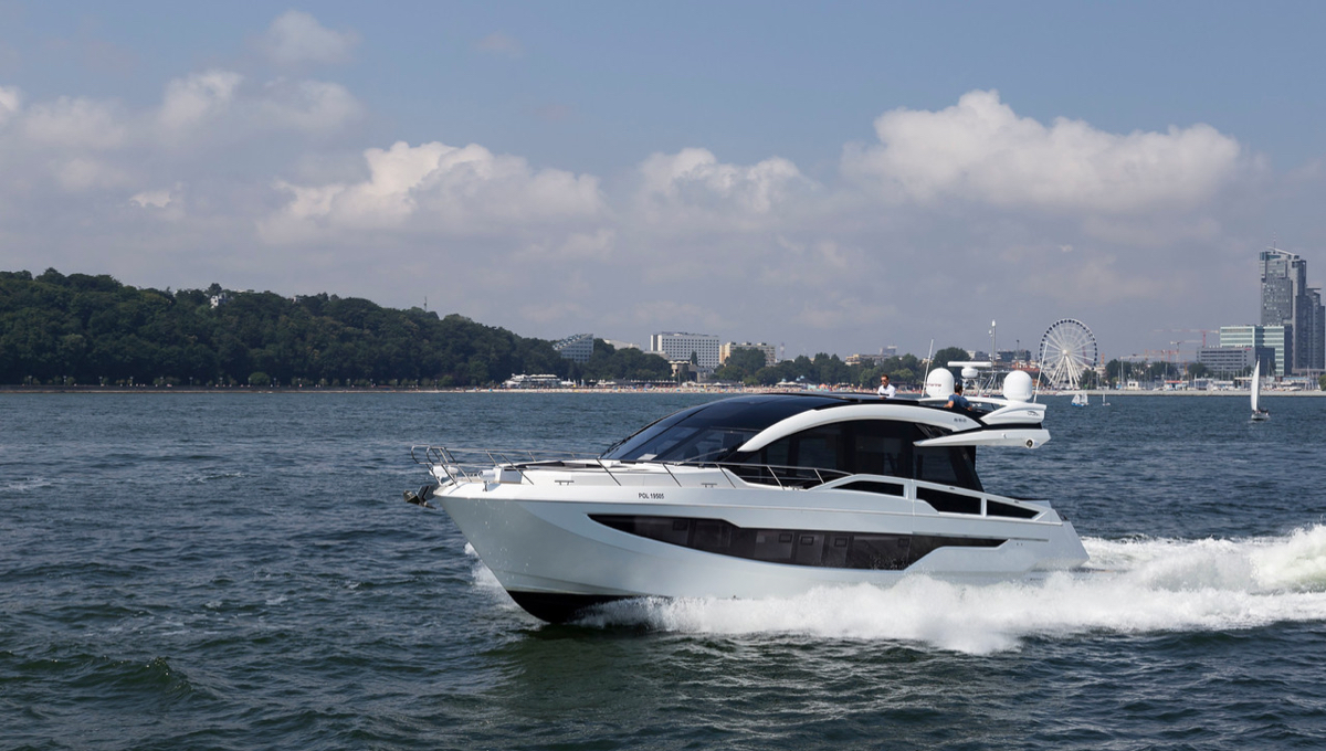 Galeon 650 SKY